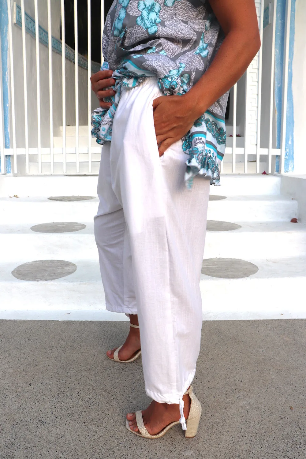 3/4 Elastic Holiday Pant In 100% Cotton White - 1 left