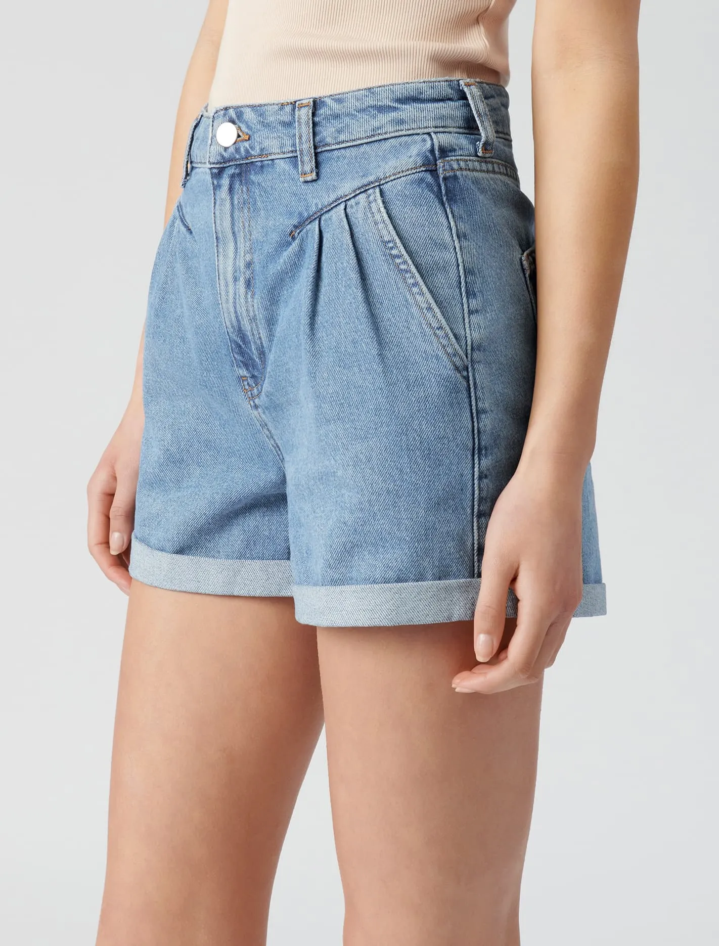 Casey Pleated Denim Short