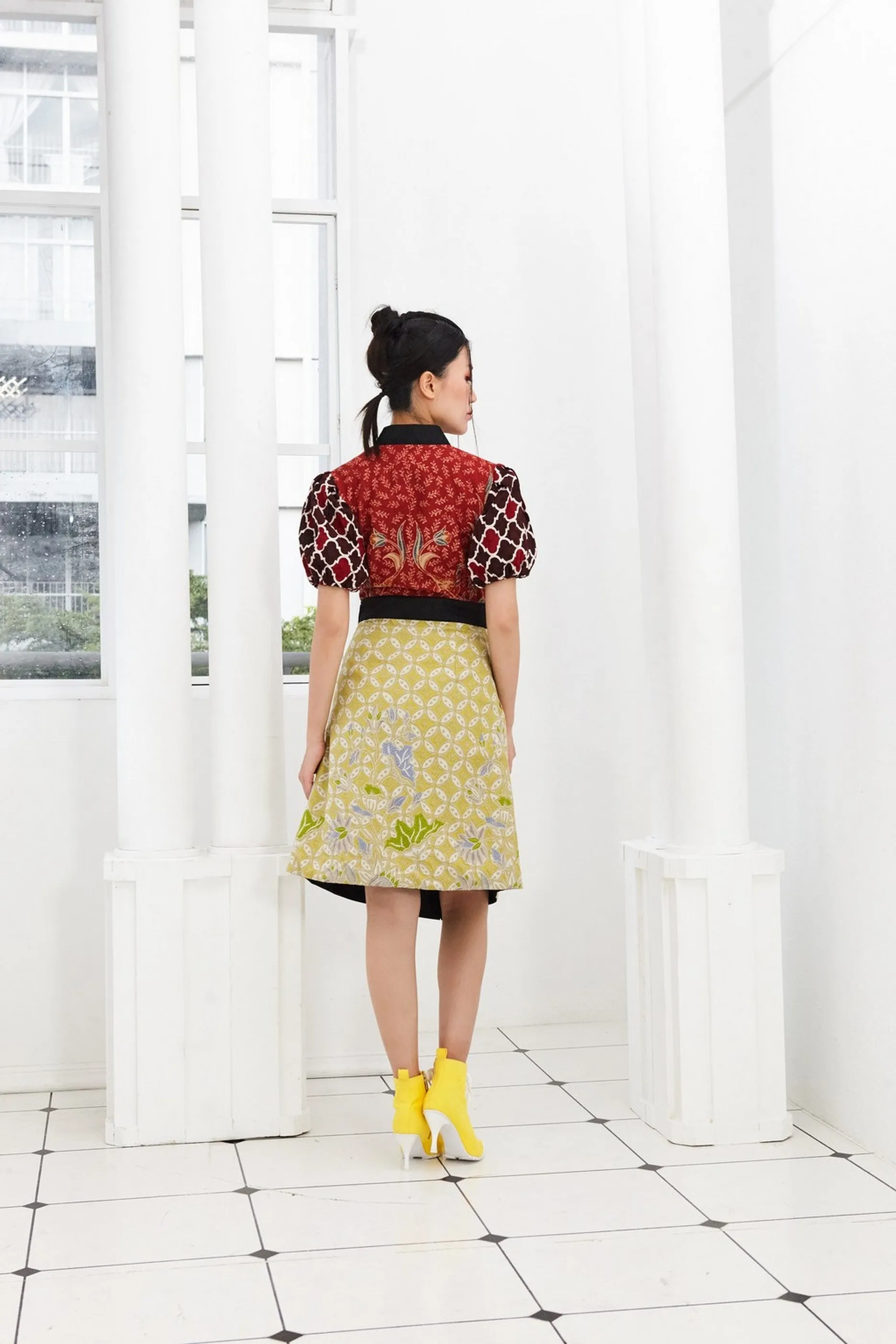 Pre-Order MIX BATIK AND BLACK COTTON - REVERSIBLE WRAP DRESS WITH PUFF SLEEVE AND DETACHABLE COLLAR - MULTI