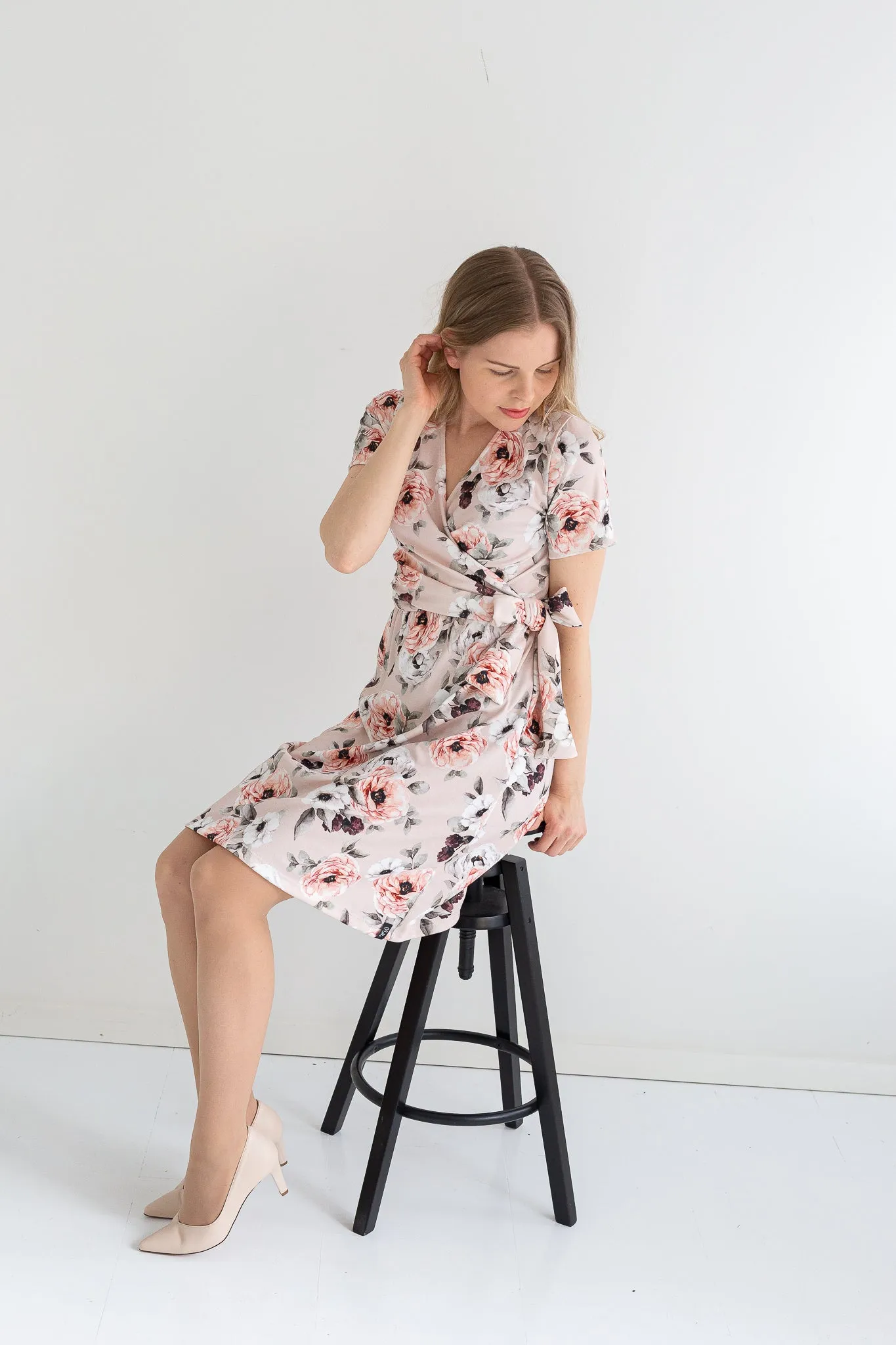 Short Sleeve Wrap Dress Leinikki Sand