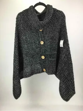 Size One Size Black/White Poncho
