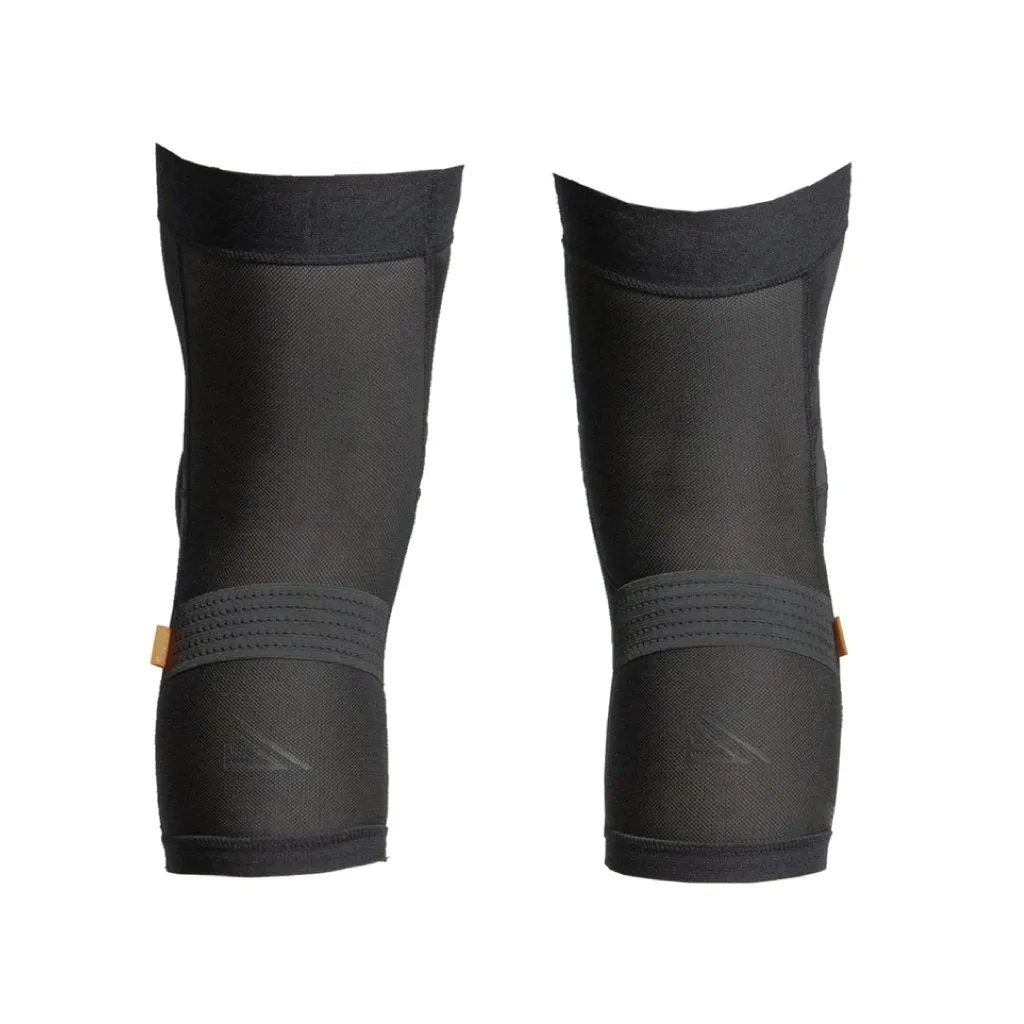 Trail Knee Pad Akta - Black